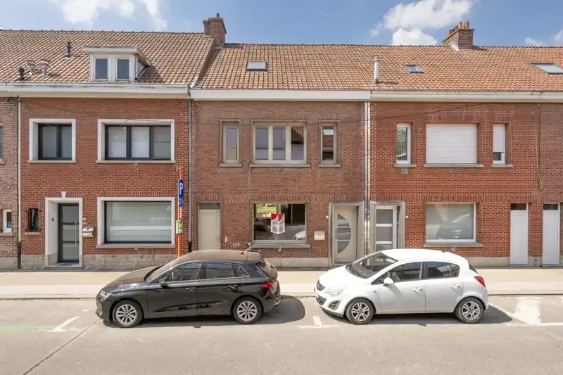 🏡✨ Prachtige stadswoning met tuin, 3 ruime slaapkamers TE KOOP in Heule foto 5