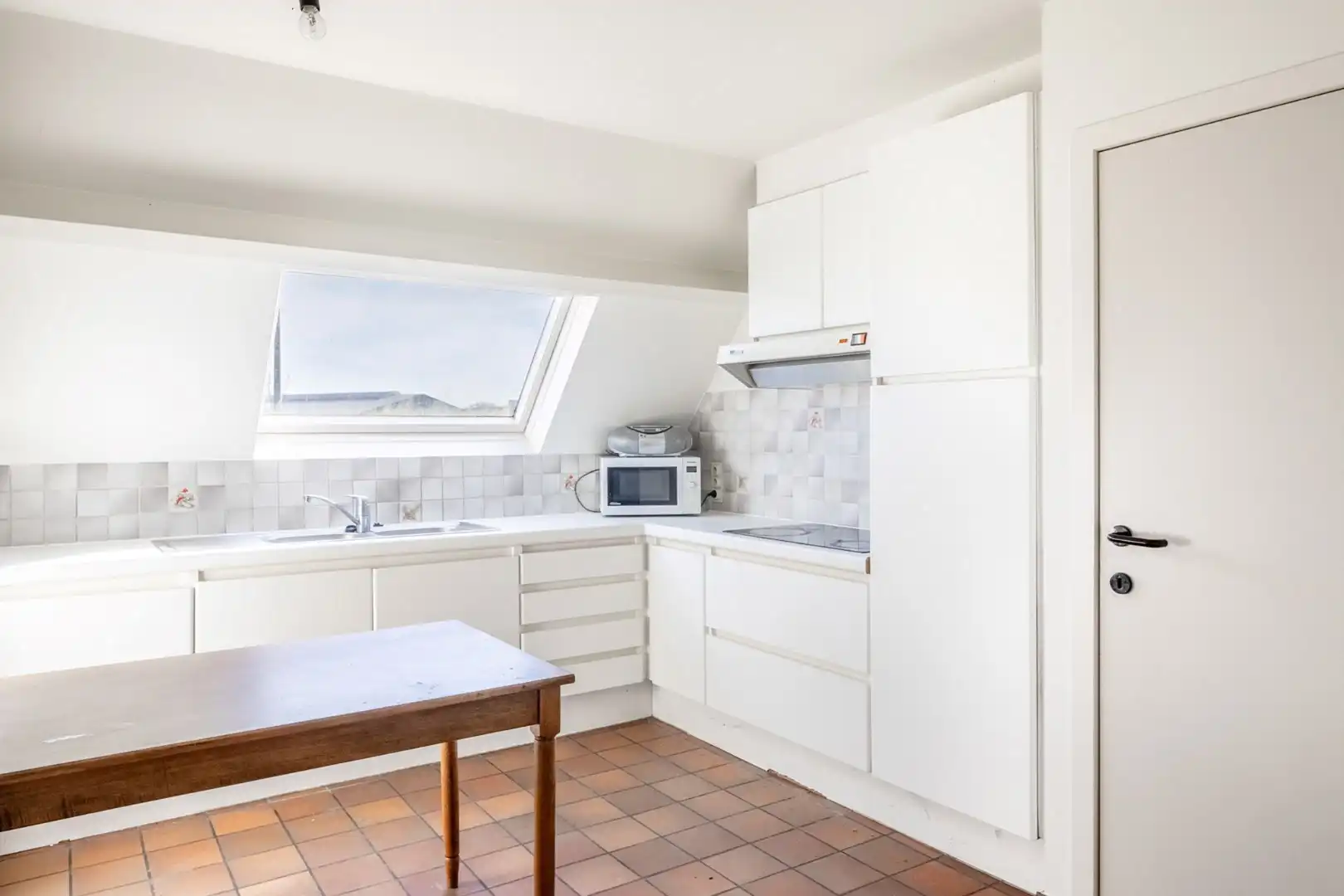 Halfopen bebouwing nabij centrum Lokeren foto 6