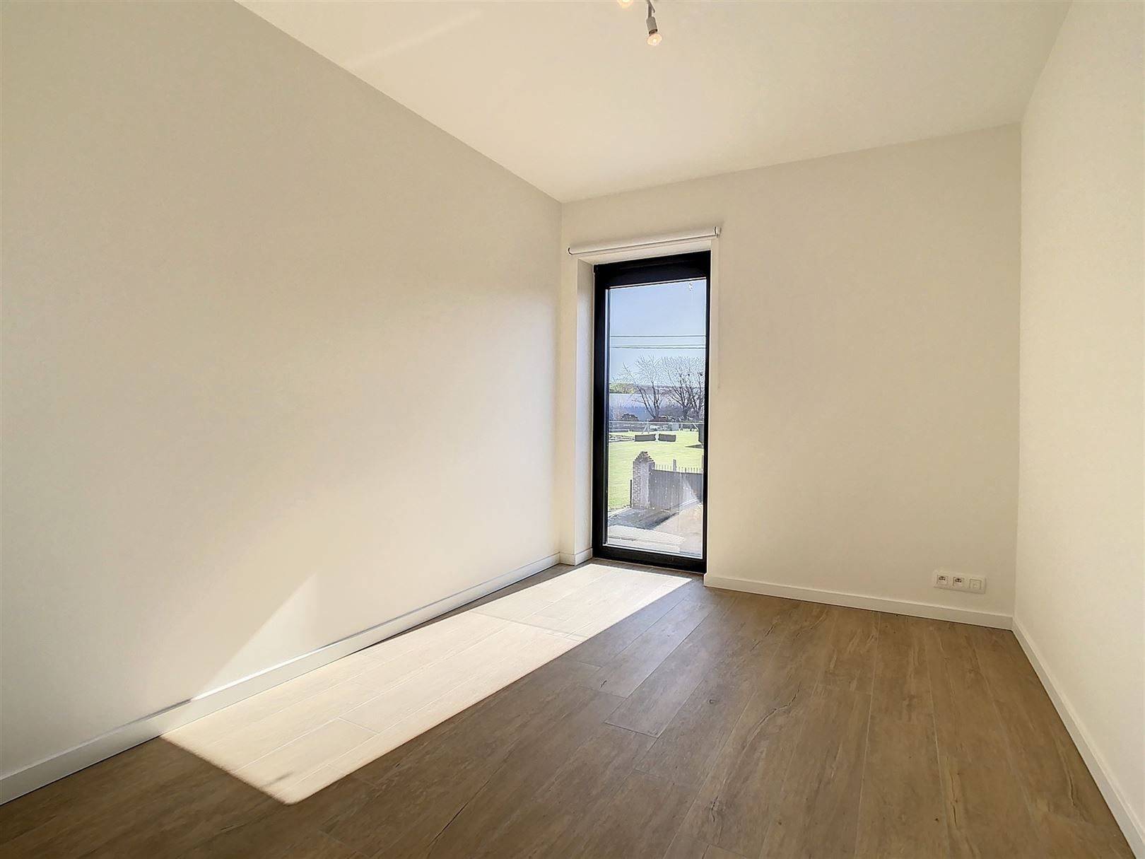 Mooie instapklare woning, 3 slpks, tuin, terras, garage foto 22