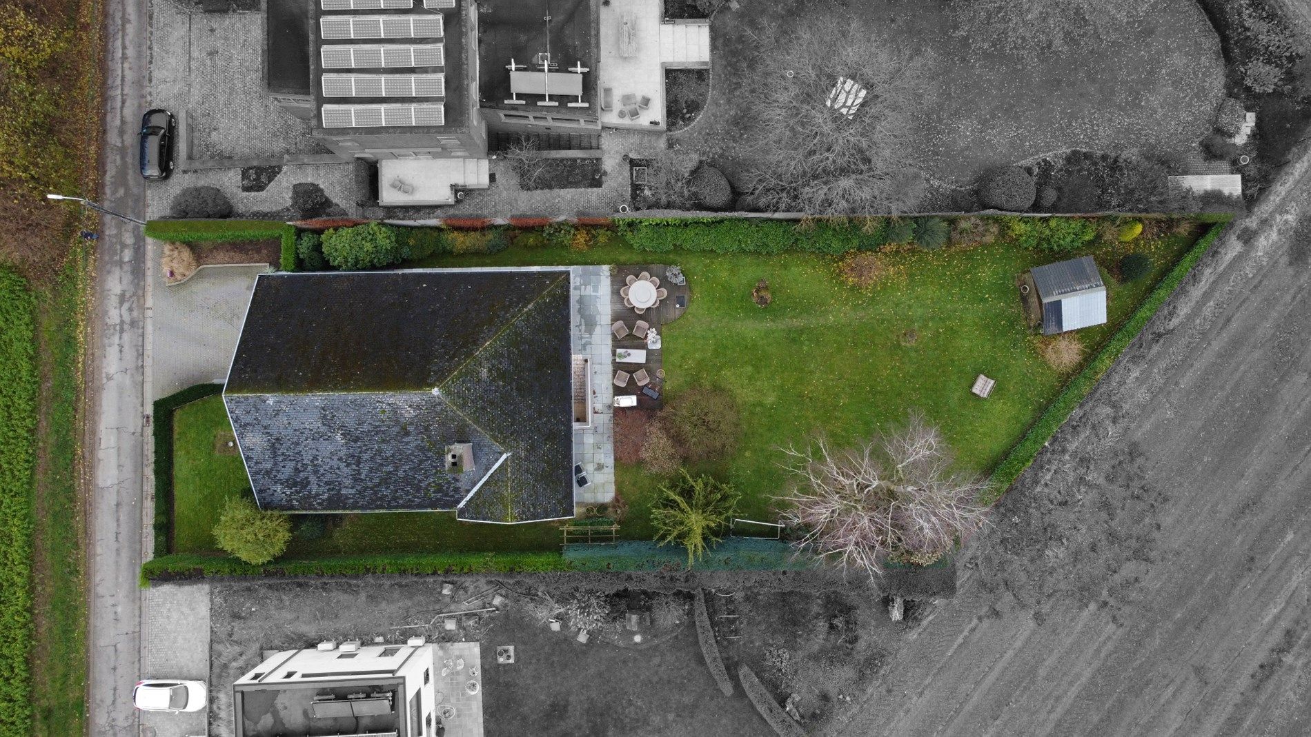 Subliem gelegen villa met prachtig zicht foto 27