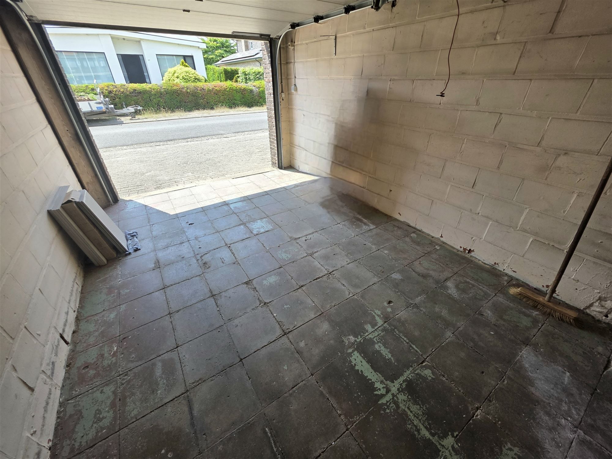 Knappe gezinswoning met 4 à 5 slpks, garage en tuin foto 17