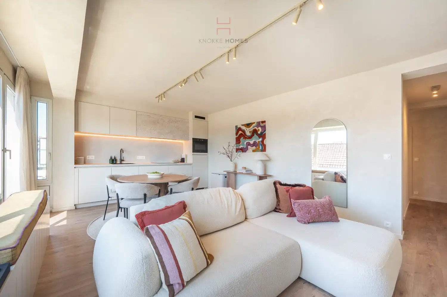 Prachtig gerenoveerd appartement vlak bij het Astridplein in Duinbergen foto 13