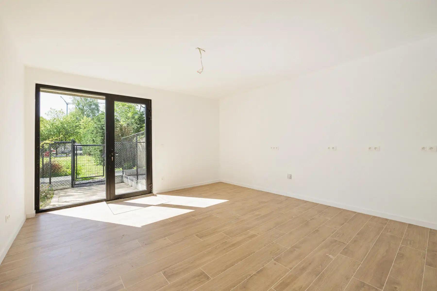 Handelsgelijkvloers op toplocatie voor het centrum foto 7
