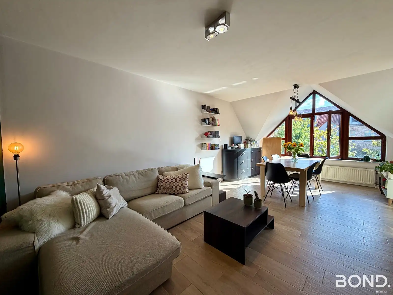 Duplex appartement te huur op toplocatie!  foto 3
