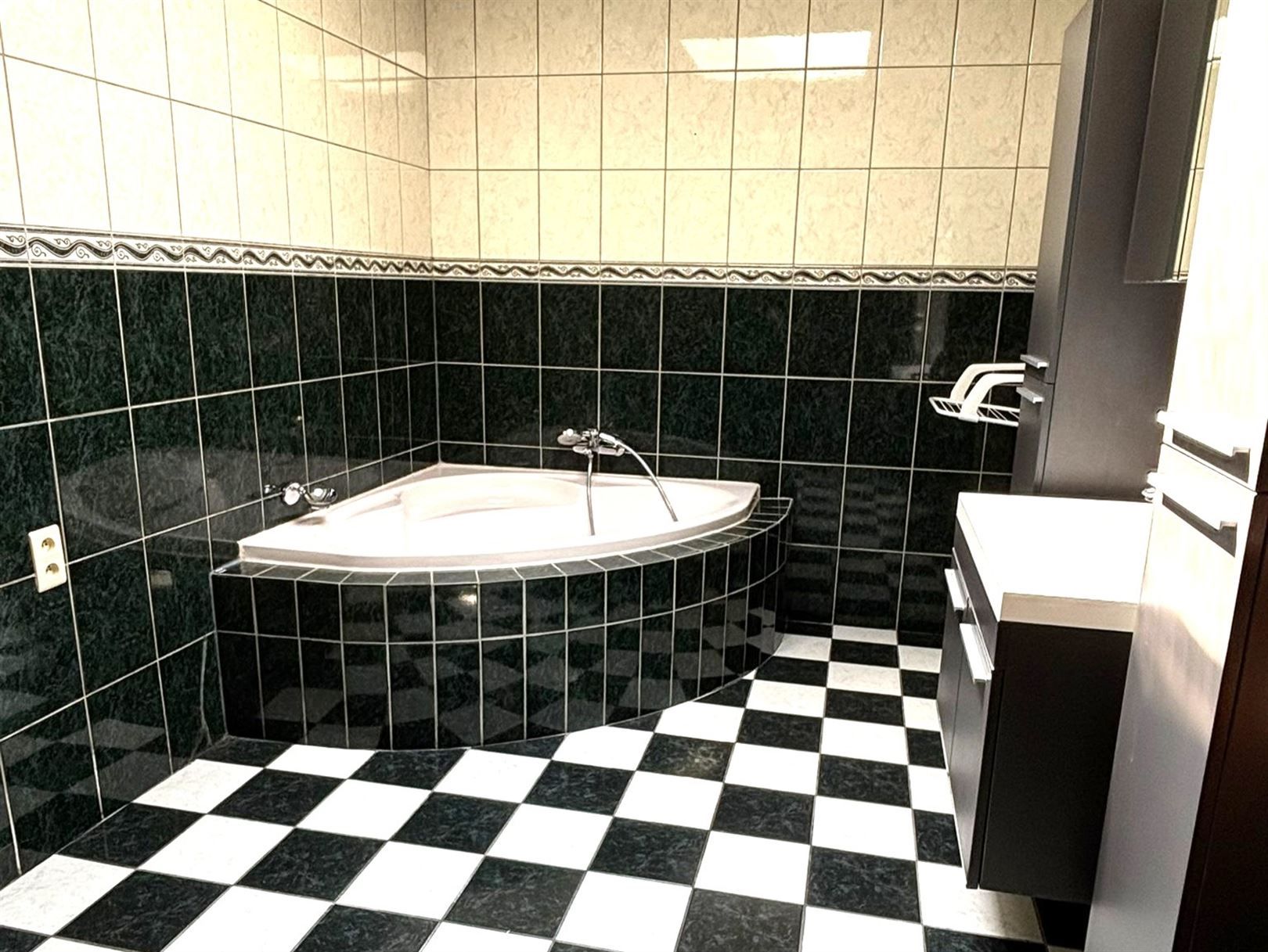 TE HUUR: Vrijstaande woning met 3 slaapkamers te Leopoldsburg! foto 9