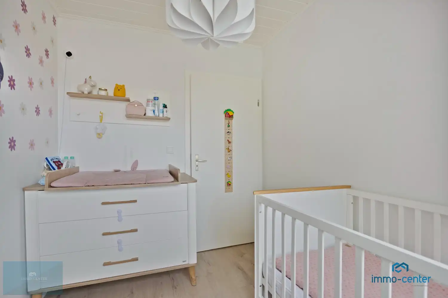 Uitzonderlijk verzorgd appartement met 3 slaapkamers en eigen parkeerplaats in Diepenbeek. foto 20