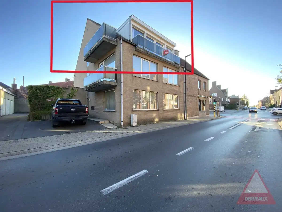 Moorslede - Ruim appartement met een lichtrijke leefruimte in het centrum foto {{pictureIndex}}