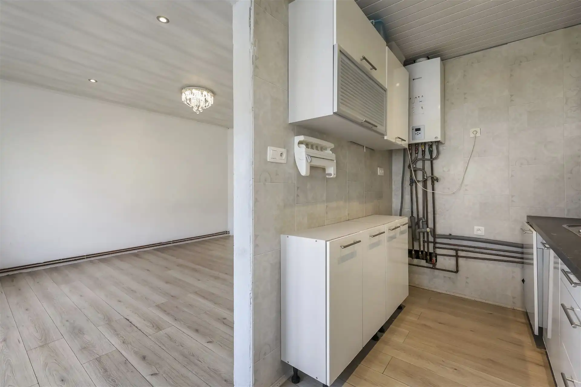 ZONNIG / LAGE ALGEMENE KOSTEN  foto 5