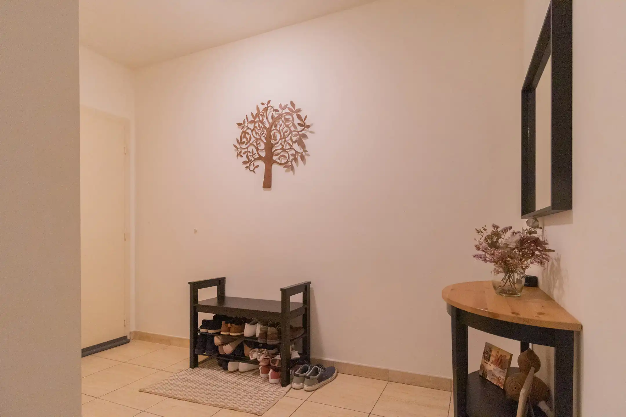 Prachtig appartement met 2 slaapkamers foto 3