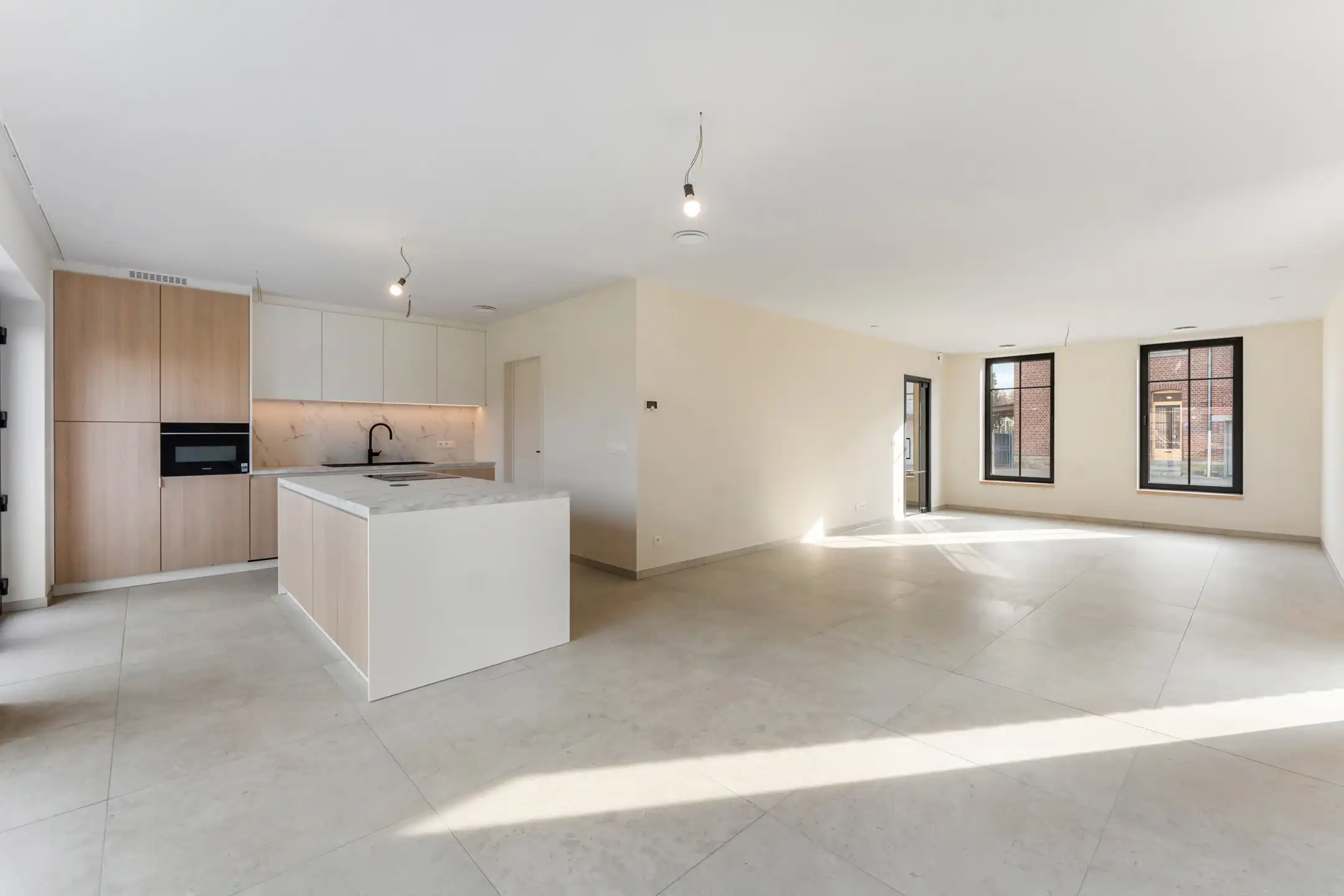 Charmante nieuwbouwwoning met carport te Zichen.  foto 3