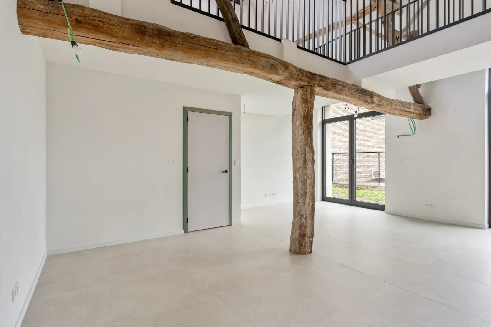 Exclusieve woning in volledig heropgebouwde hoeve op een perceel van 4a60ca!  foto 14