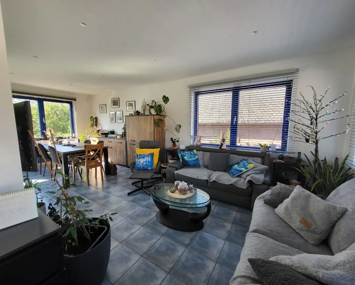 Ruime halfopen bel-etage woning met 4 slaapkamers en garage foto 6