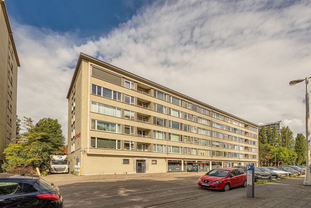 Licht appartement met zicht op groen foto 10