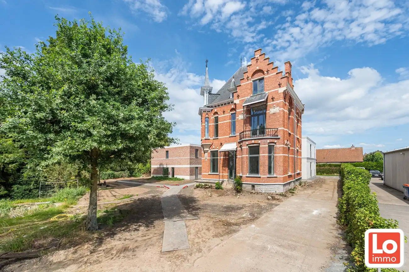 Moderne nieuwbouwwoning met 3 slaapkamers en bureauruimte in een prachtige tuin foto 3
