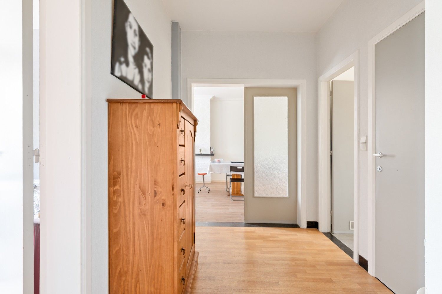 Gelijkvloers appartement met 2 ruime slaapkamers en tuin! foto 4