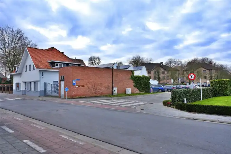Parkresidentie bestaande uit 30 assistentieflats, 17 garageboxen en extra gebouwen aan de Kerkstraat 50 foto 13