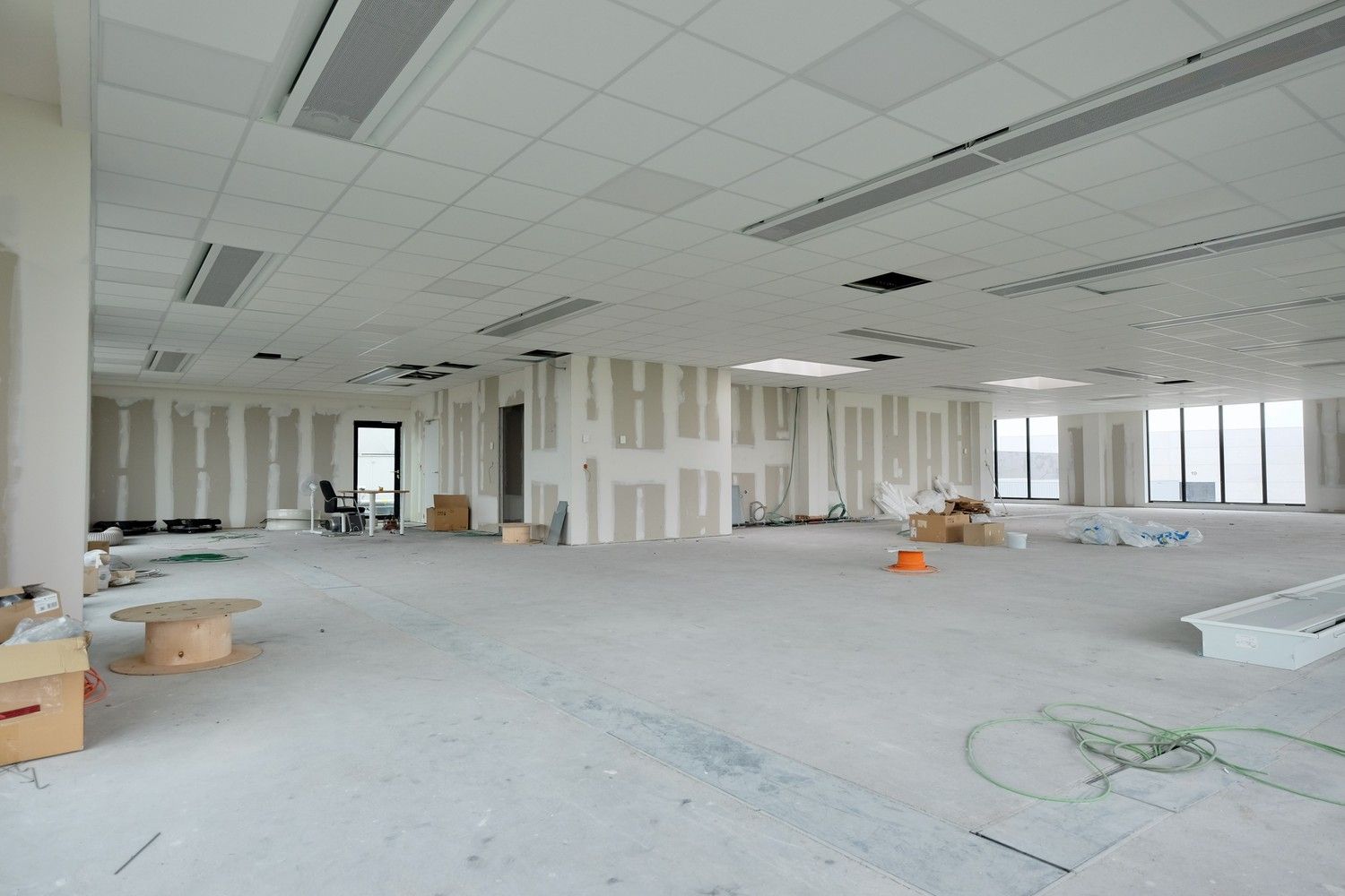 TE HUUR: Nieuwbouw kantoorruimte van 260 m2 foto 2