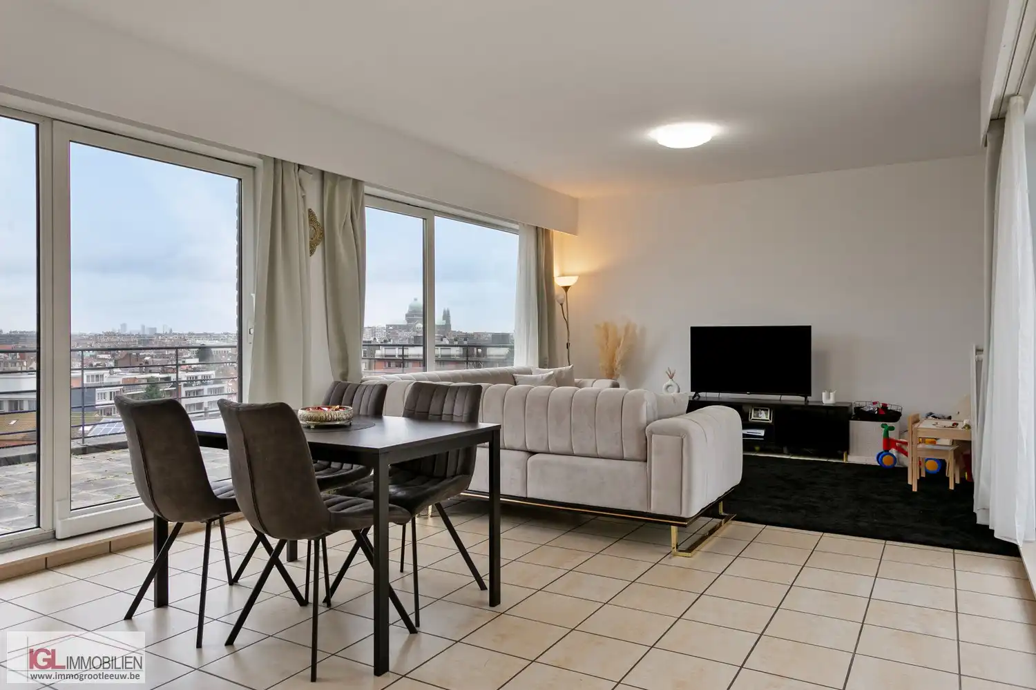 IGL stelt voor: uitstekend gelegen penthouse-appartement in Sint-Jans-Molenbeek foto 16