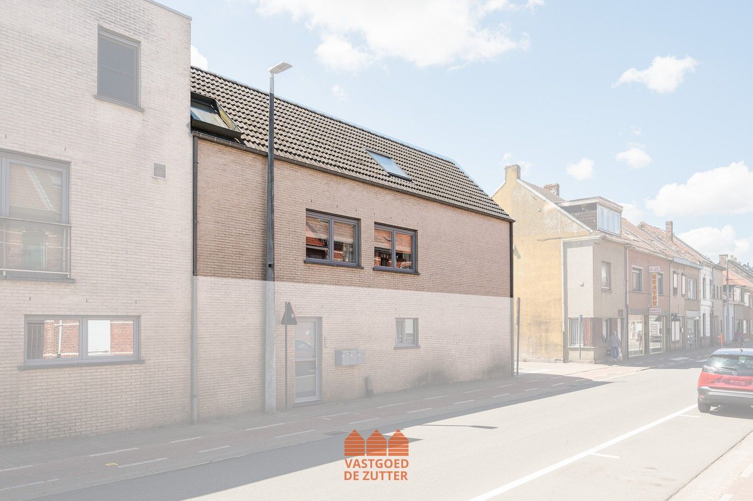 Centraal gelegen en lichtrijk appartement met garage en ruim terras in het hart van Eeklo foto 15