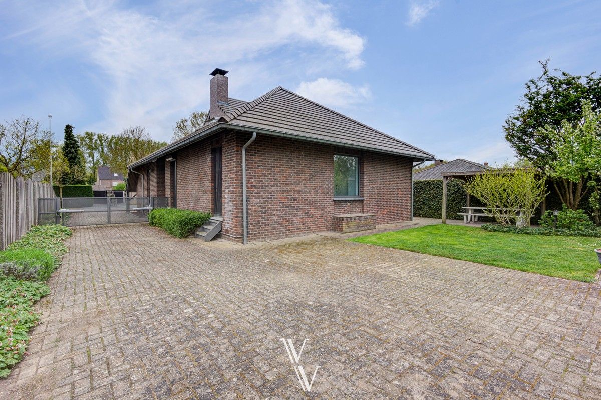 Instapklare woning met 3 slaapkamers te Grobbendonk foto 2