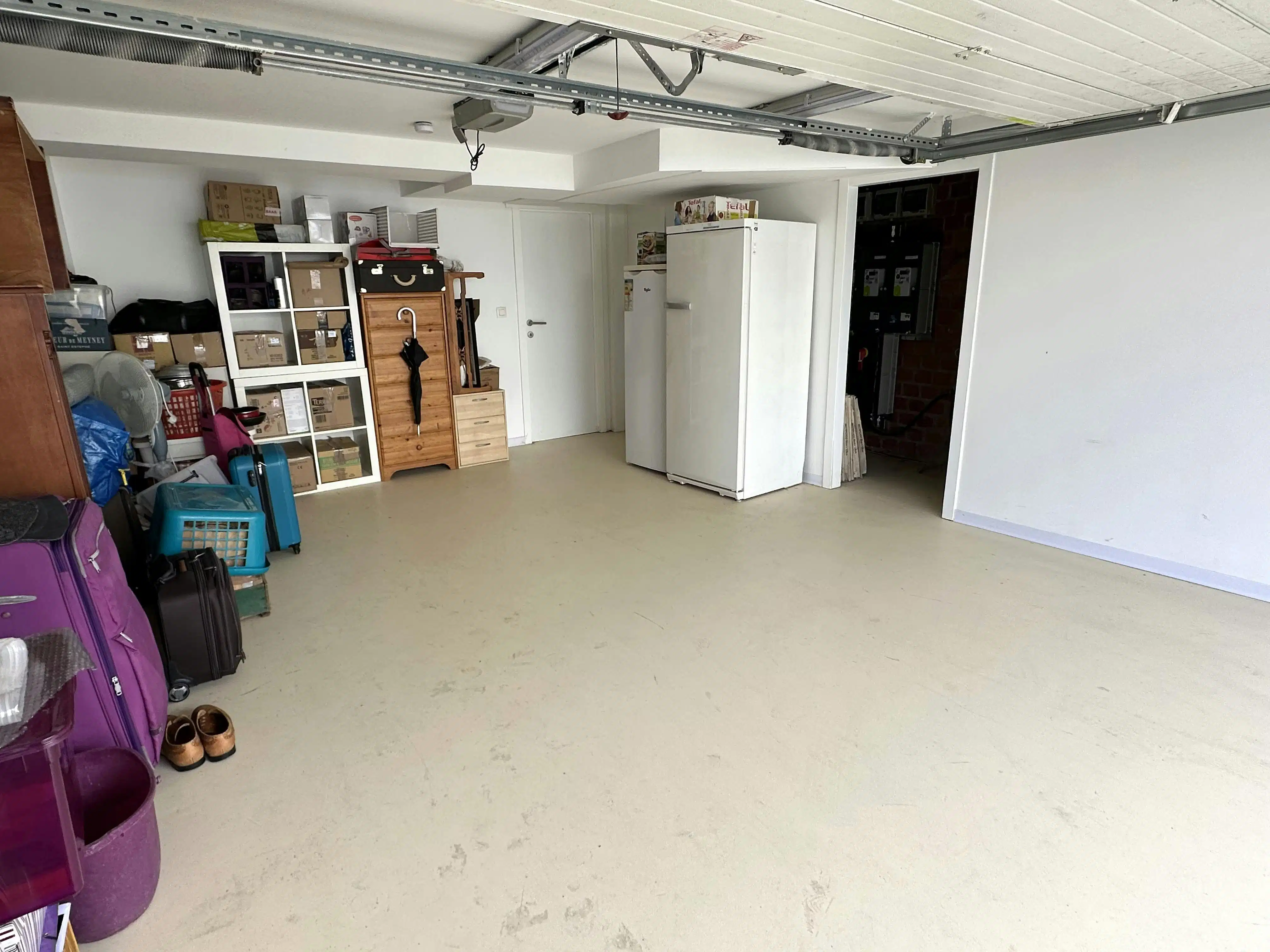Gerenoveerd hoekappartement met 3 slaapkamers en garage foto 14