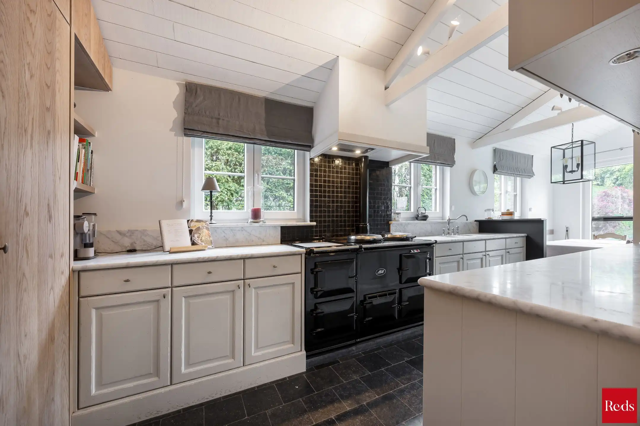 Instapklare villa met praktijkruimte  foto 9