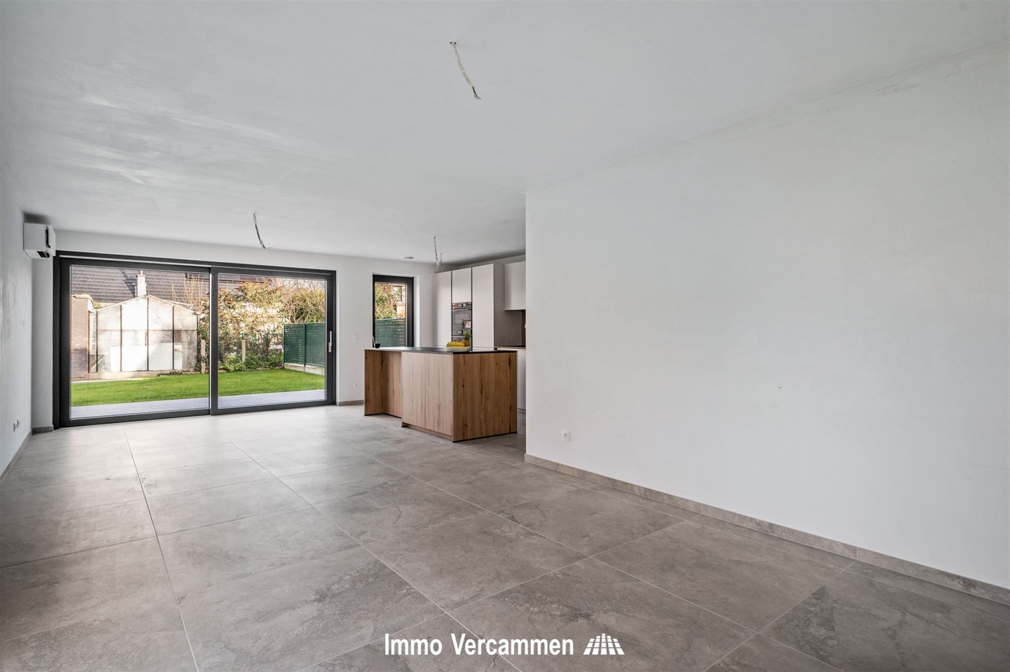 Nieuwbouwwoning met 4 slaapkamers te Blaasveld foto 2