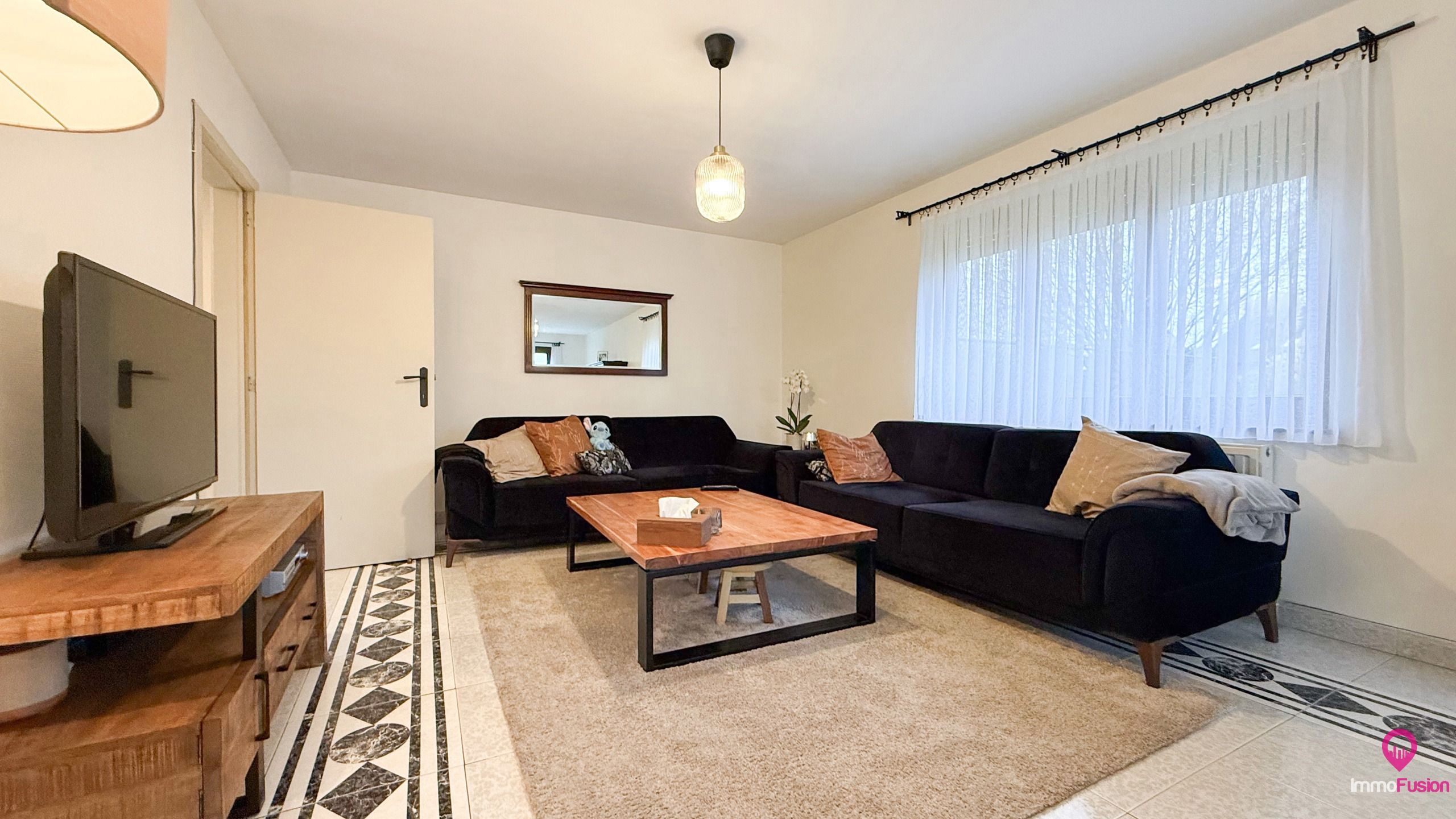 Ruime gezinswoning met 3 slaapkamers in rustige straat! foto 18