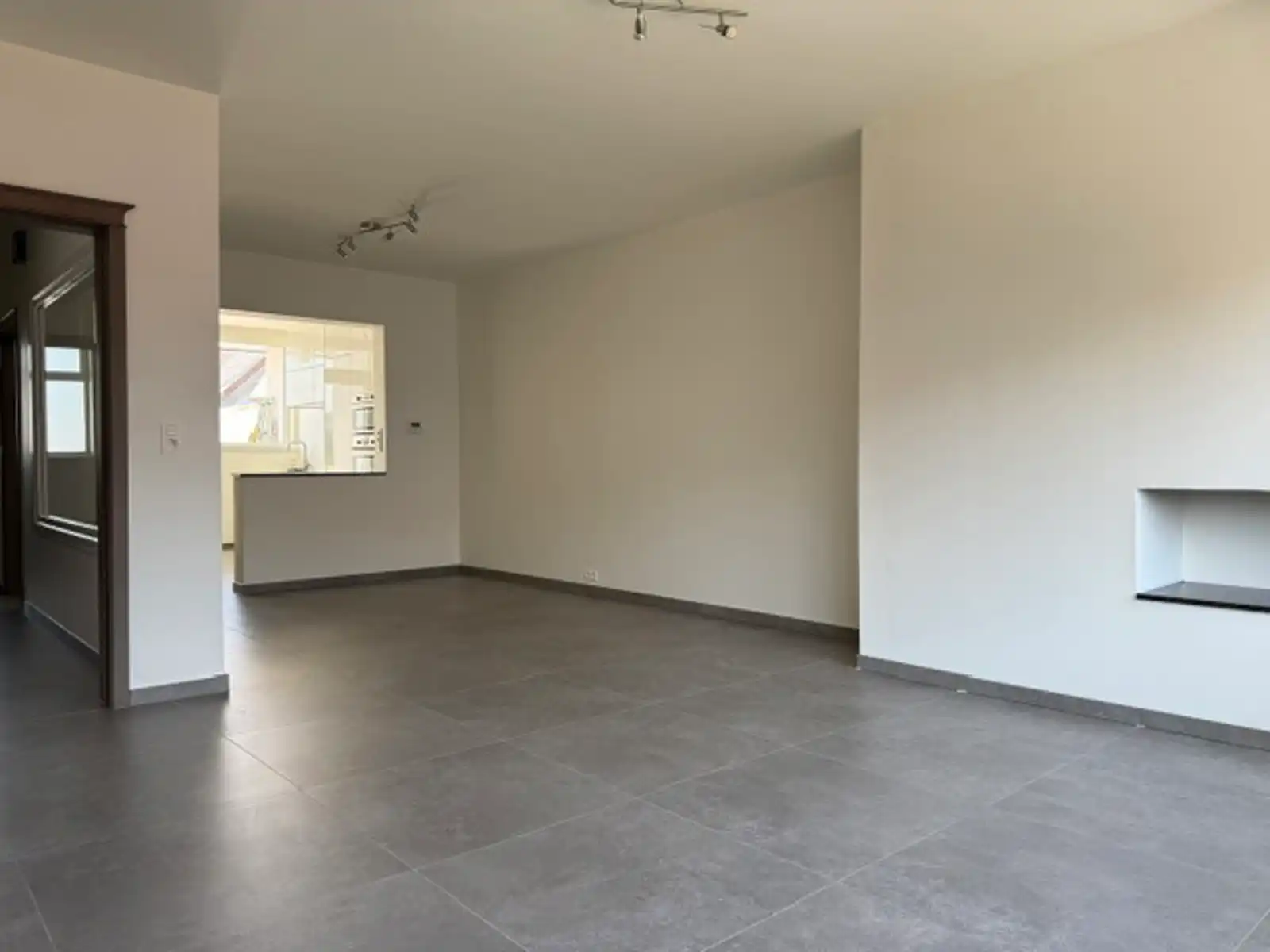 Te huur : Ruime instapklare woning nabij centrum Aalst foto 8