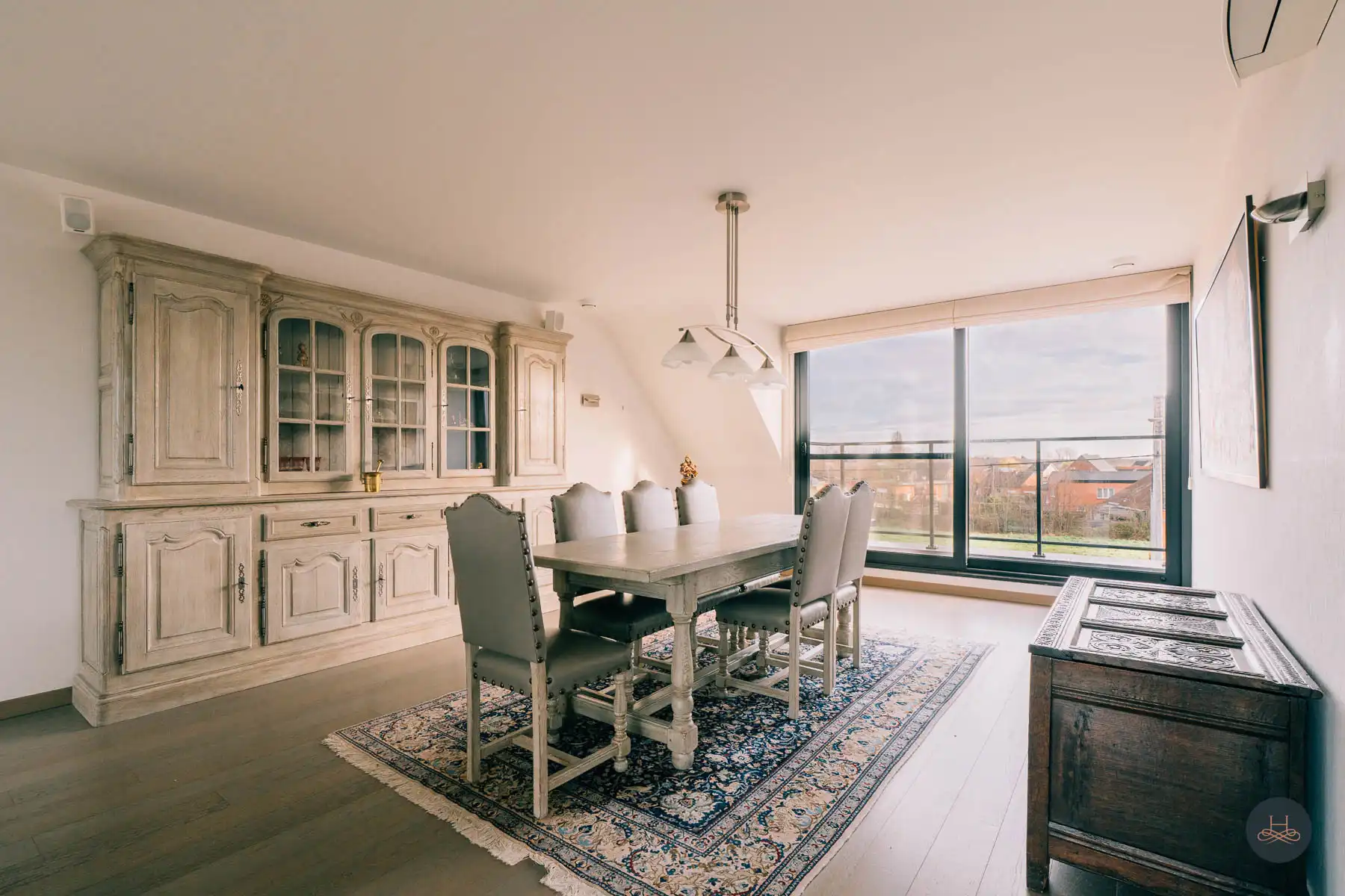 Klassevolle penthouse met enorm terras en garagebox te Putte foto 5