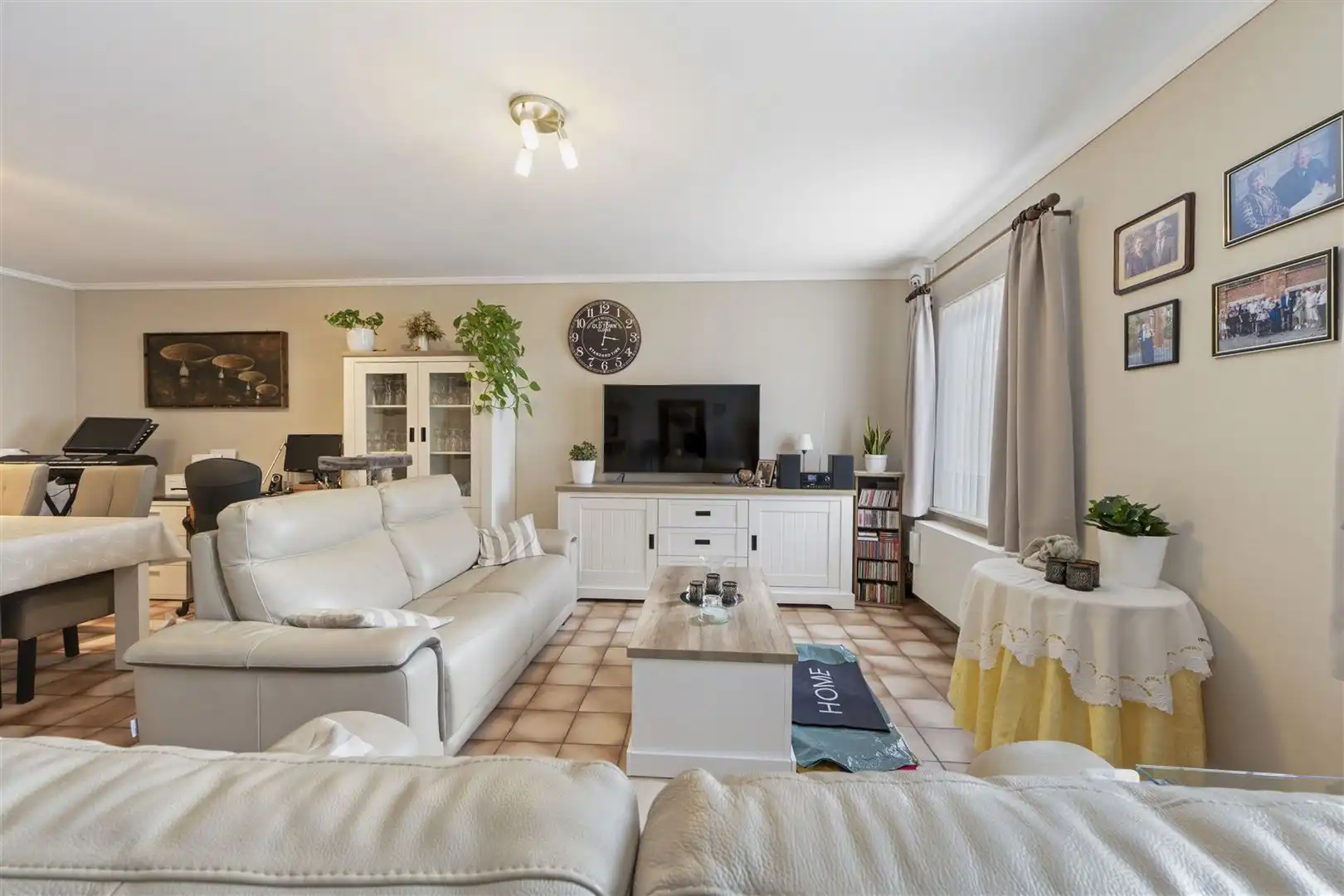 TE KOOP: Gelijkvloers appartement met 2 slaapkamers te Koersel! foto 2