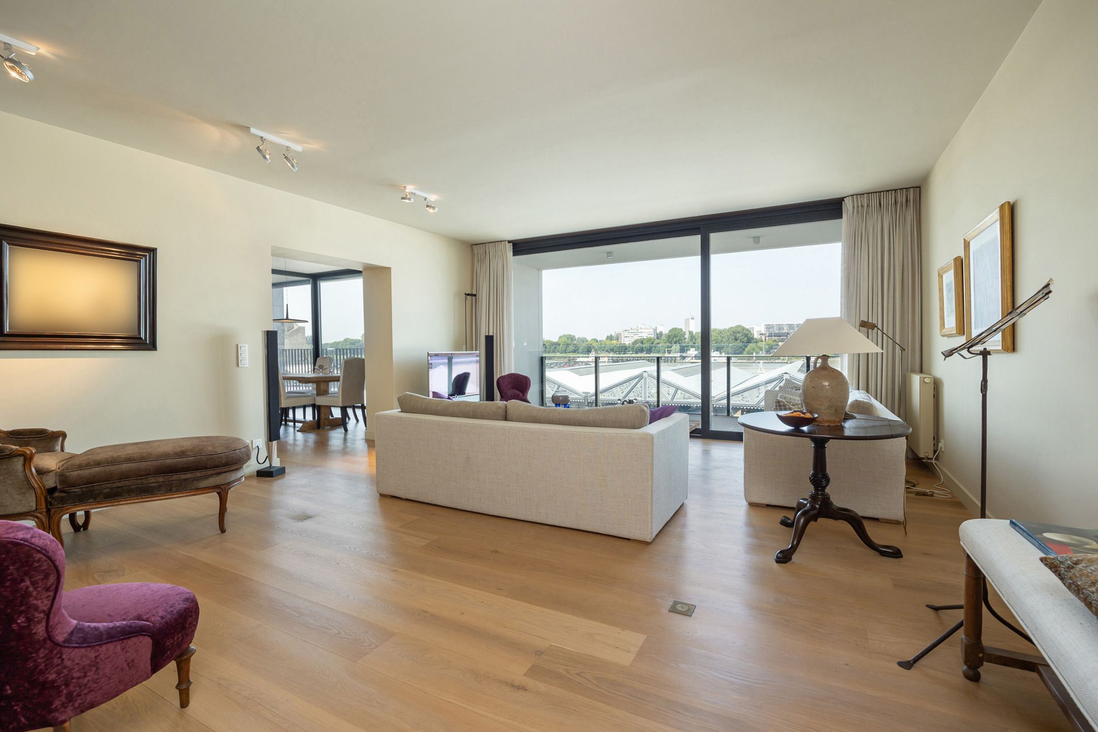 ANTWERPEN - Ruim appartement met Scheldezicht en 2 terrassen foto 6