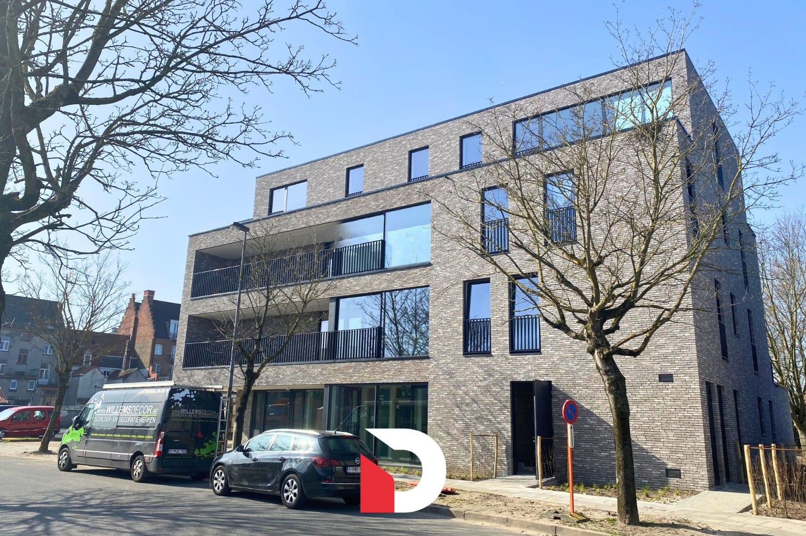 Modern appartement met ruim terras en 1 slaapkamer foto {{pictureIndex}}