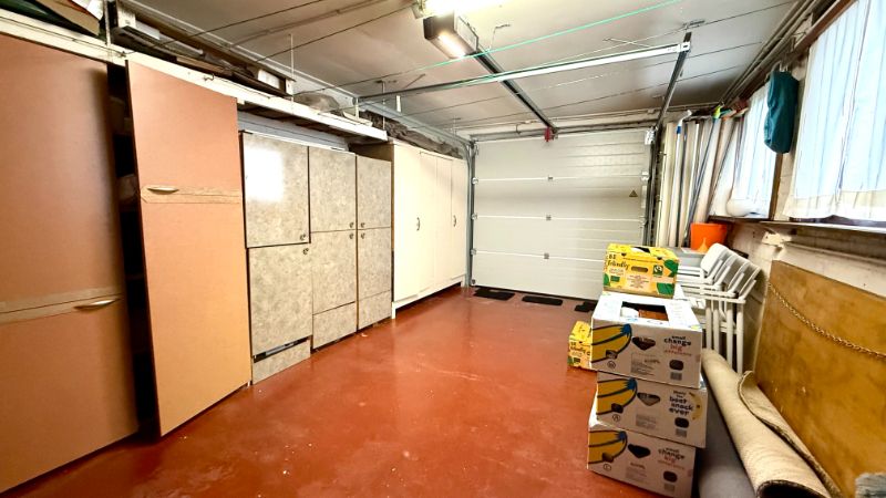 Charmante halfopen bebouwing met garage foto 22