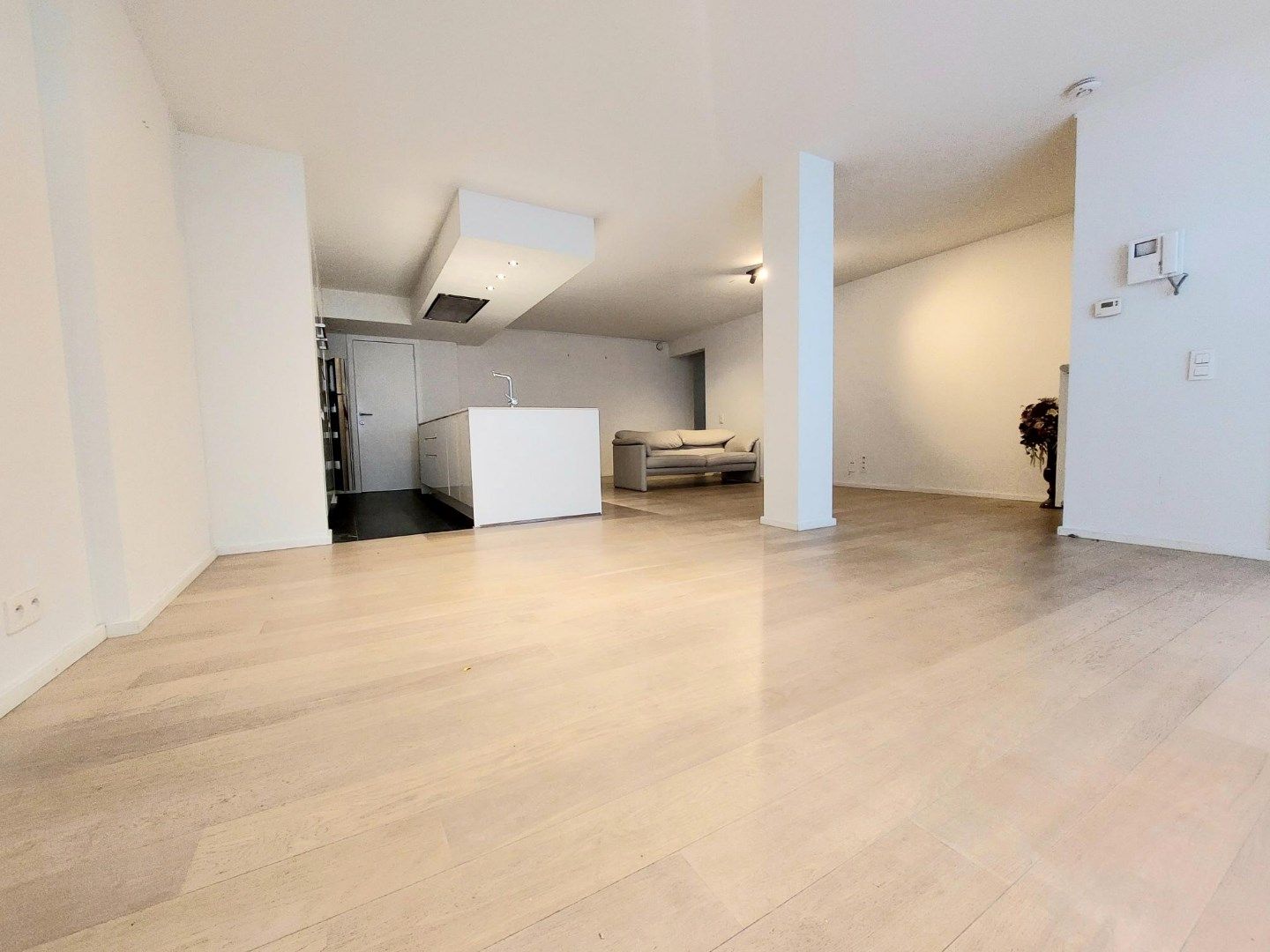 Ruim gelijkvloersappartement van 144m² foto 4