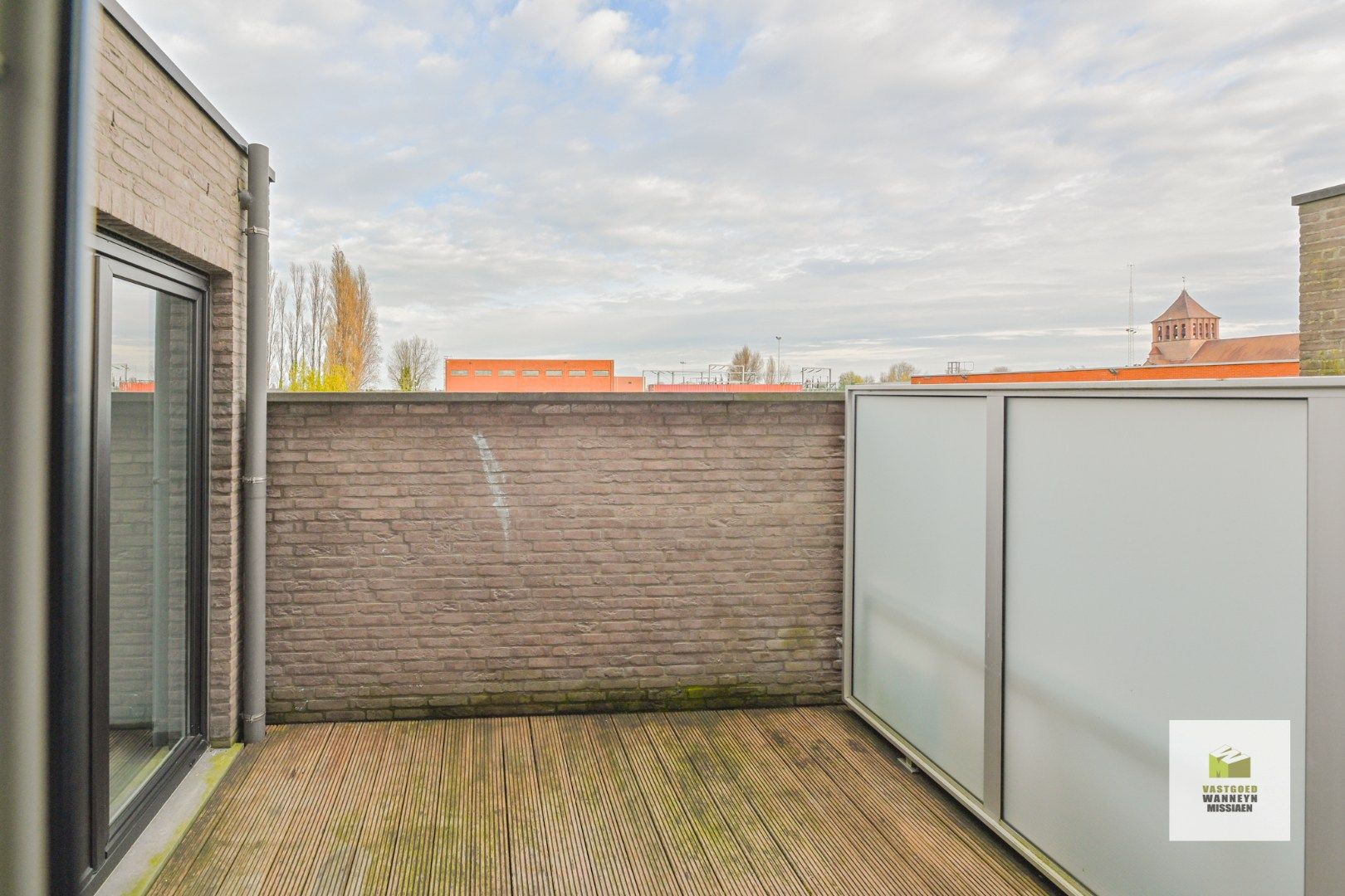 Gelijkvloers appartement met 2 slaapkamers, 2 badkamers en terras foto 18