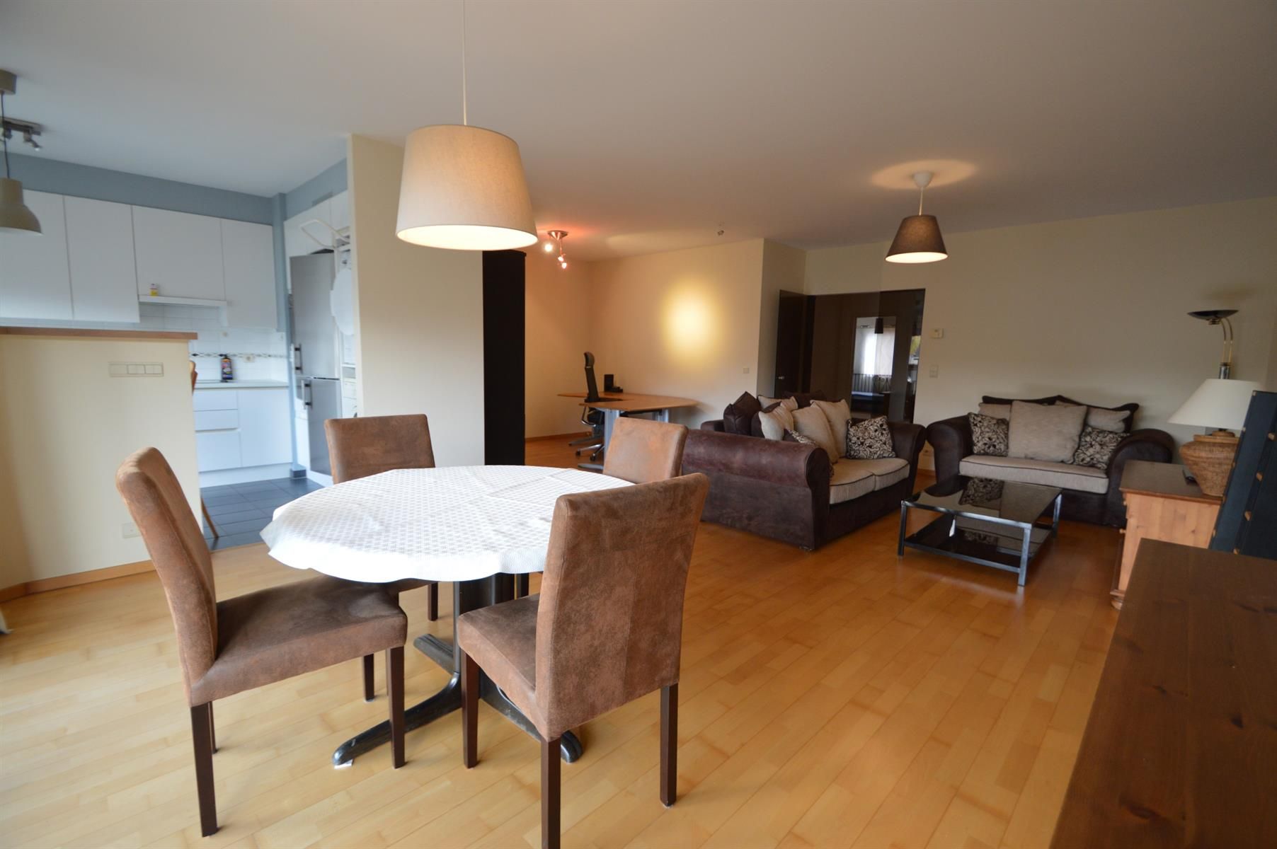 Prachtig gemeubeld appartement op zeer rustig gelegen locatie op Linkeroever.  foto 6