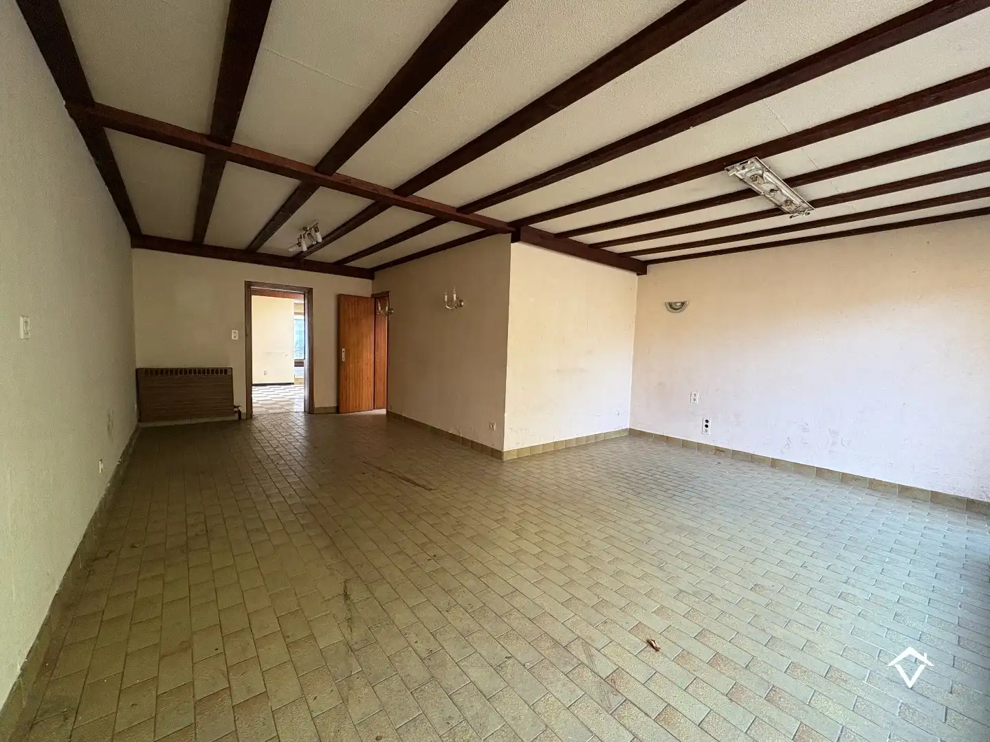 Unieke ruime eigendom op 1169 m² grond met voormalige handelsruimte in centrum Koekelare foto 27