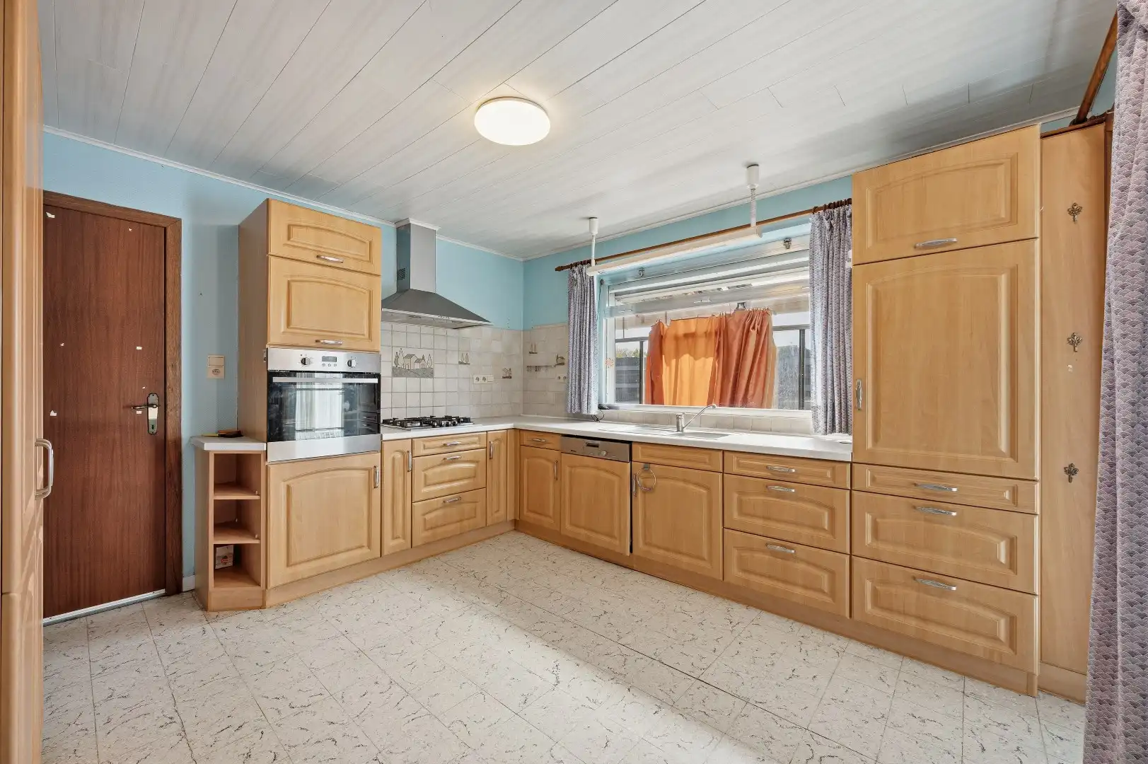 Gezinswoning met 4 slaapkamers in het rustige Hoegaarden foto 8