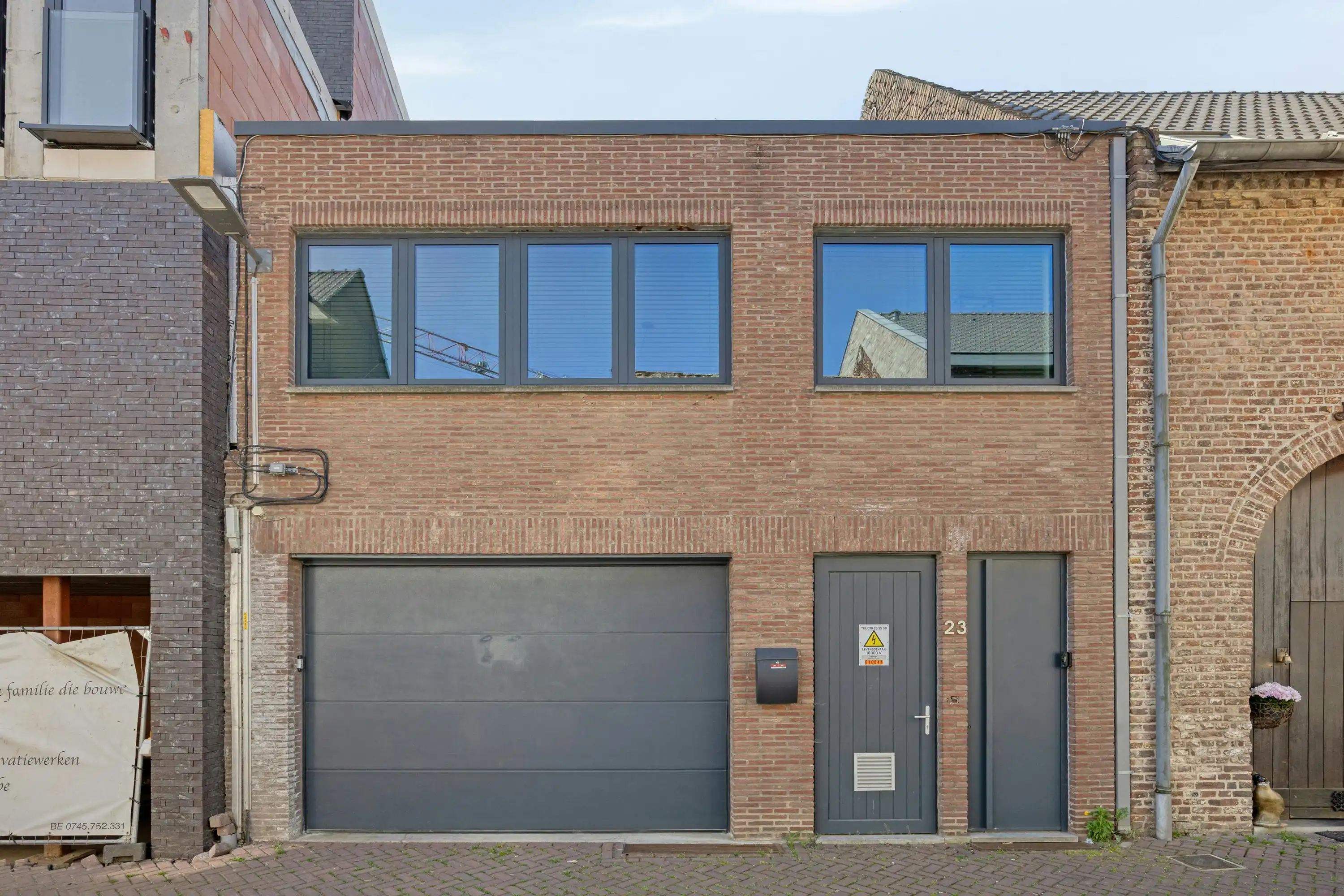 Unieke stadswoning met terras, atelier en garage te koop foto 20