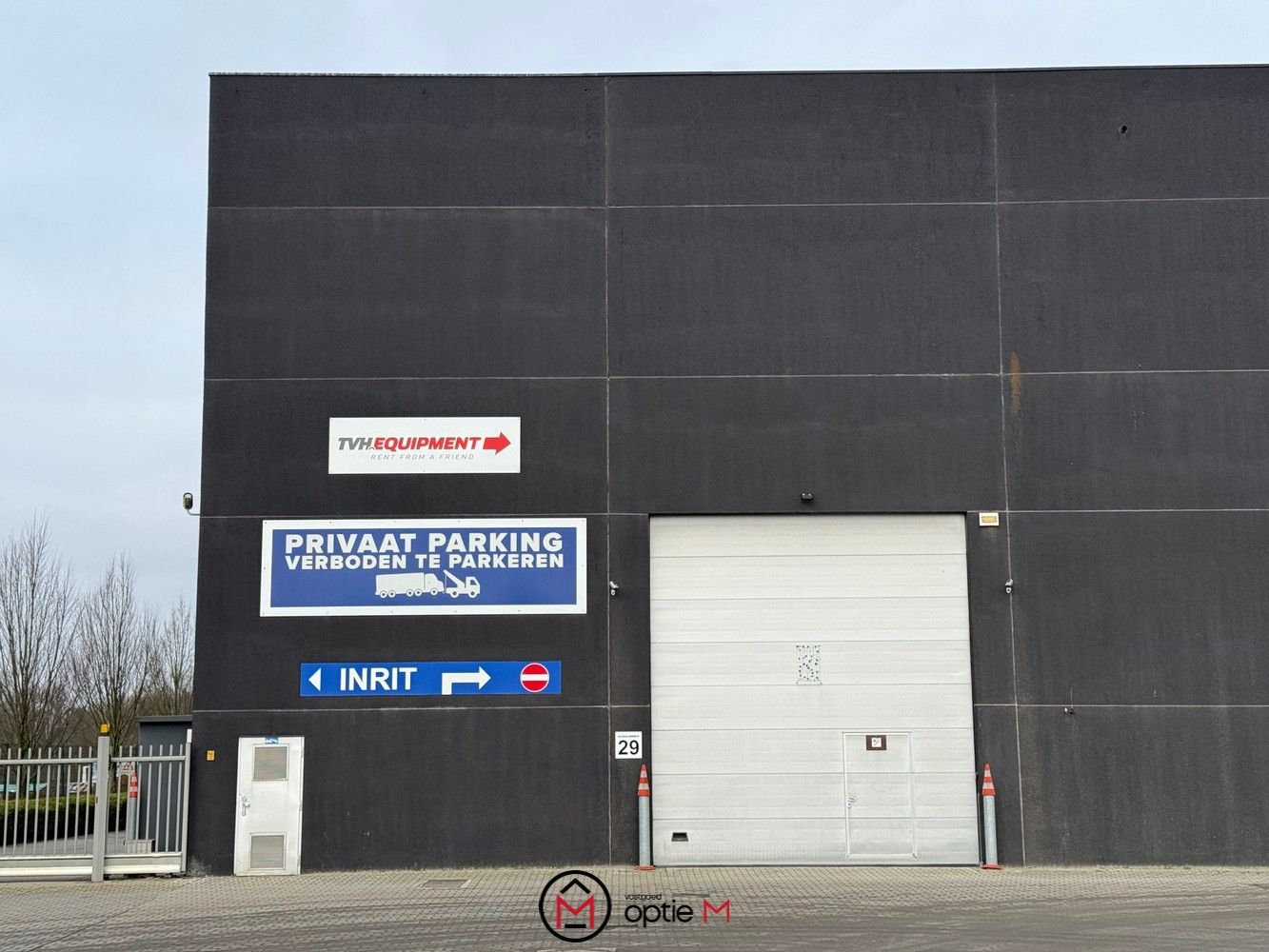 GOED GELEGEN MAGAZIJN MET SANITAIR EN BUREEL foto 17