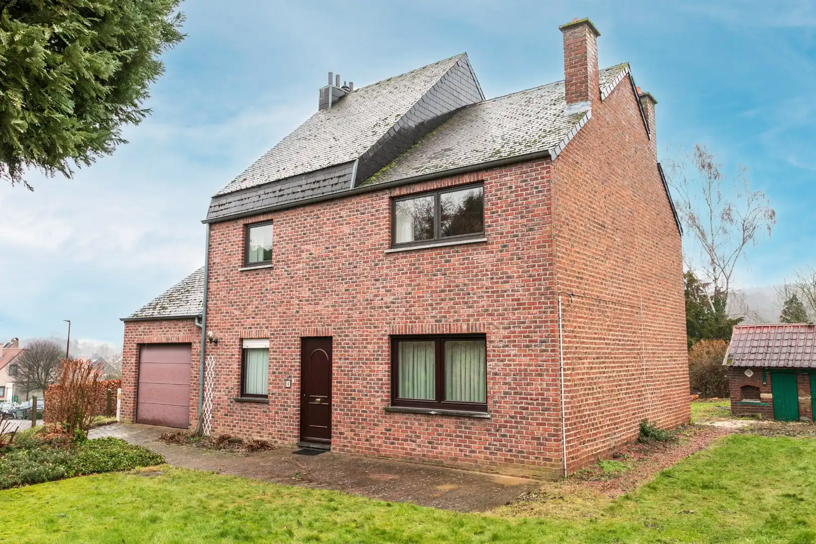 Vrijstaande woning (op 6a27) met 3 slpks, garage en tuin foto 2