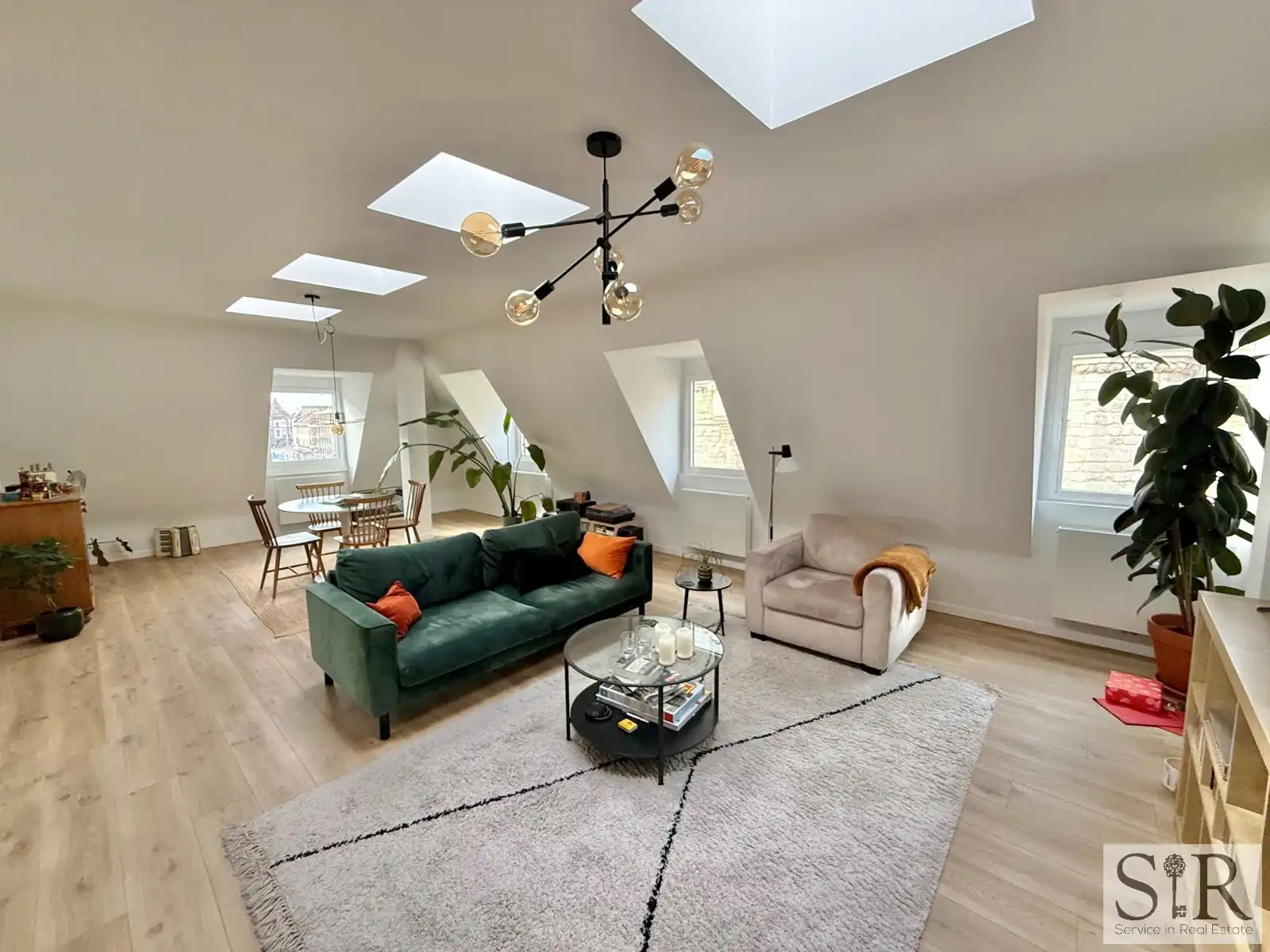 Appartement te huur foto {{pictureIndex}}