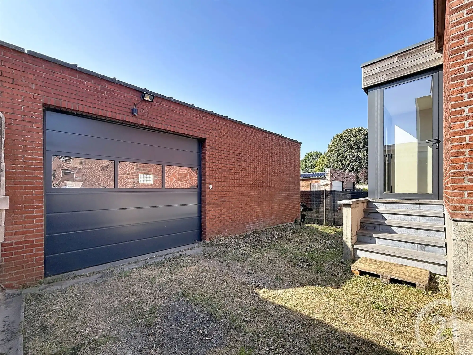 Gerenoveerde woning met garage van 91m²! foto 20