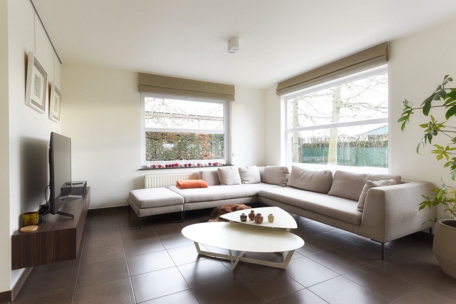 Instapklare gezinswoning met 4 slaapkamers en zongerichte tuin. foto 4