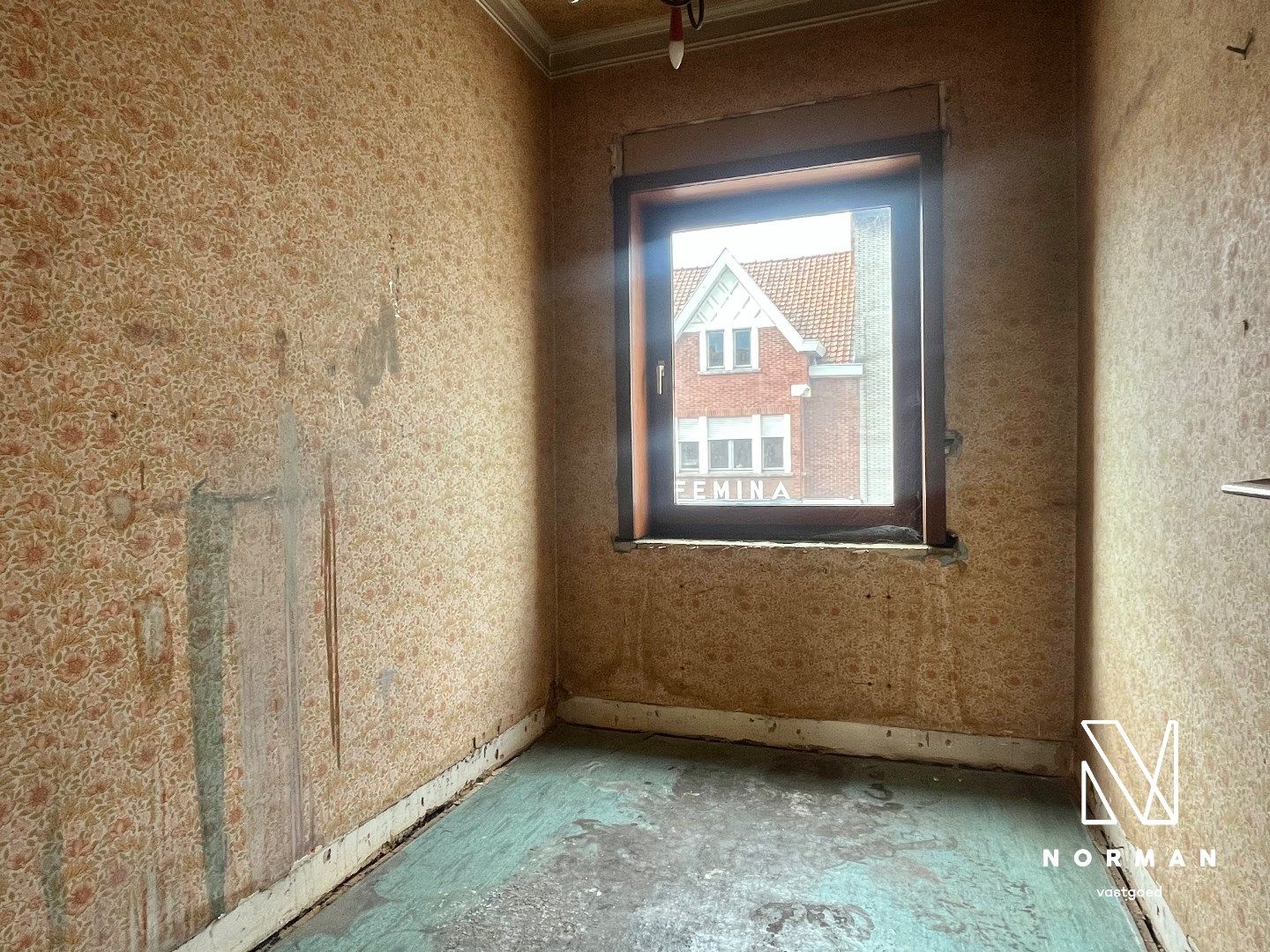 Te renoveren pand te koop in Harelbeke! foto 9