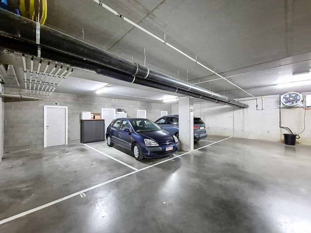 Appartement met 2 slpks en autostandplaats foto 14