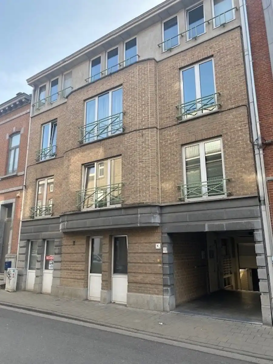 Ondergrondse Parkeerplaats op TOP ligging te Leuven foto {{pictureIndex}}