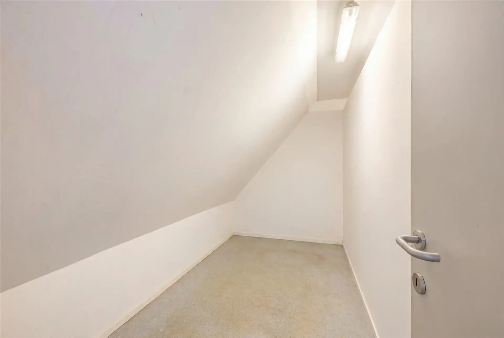 Recent instapklaar appartement in kleinschalige residentie foto 17