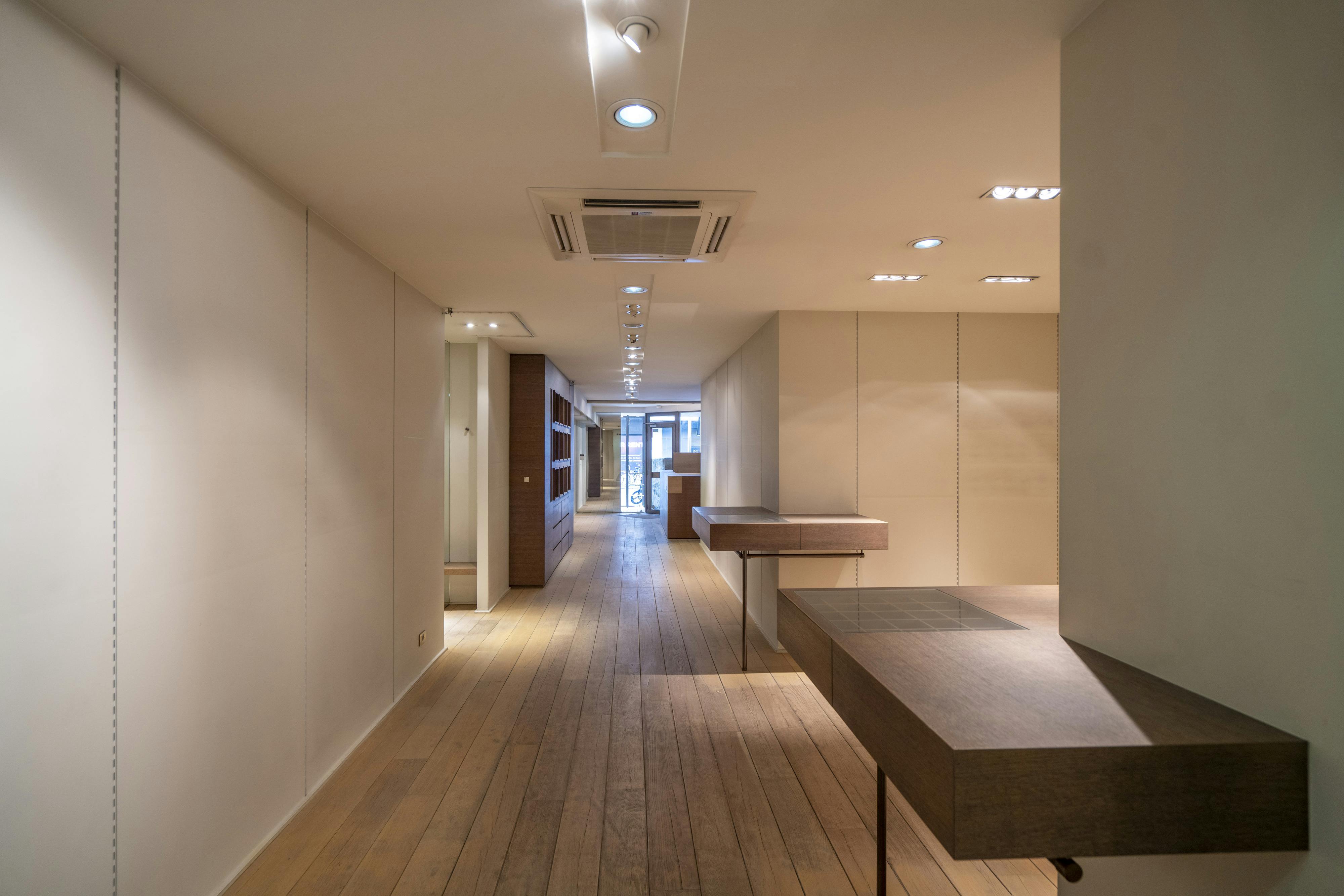 Verhuurd handelspand met appartementen te koop in Kortrijk (opbrengsteigendom) foto 15